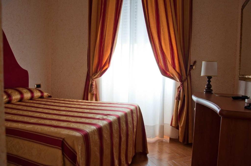 Hotel Brignole Генуя Номер фото