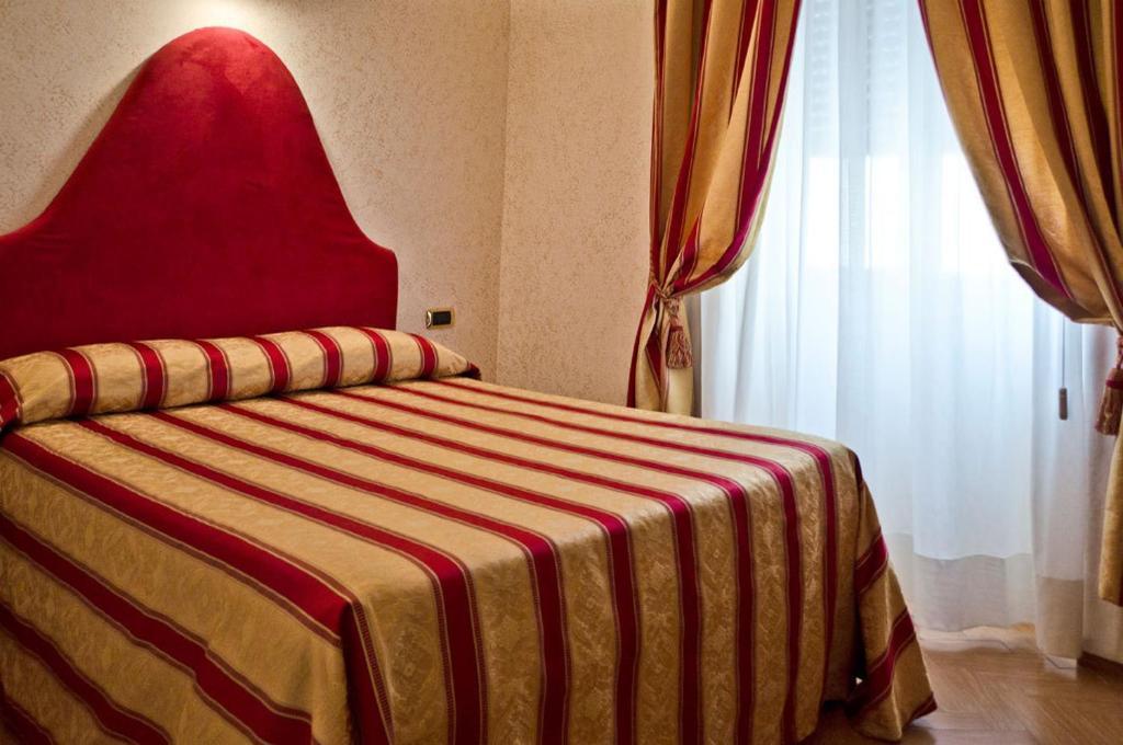 Hotel Brignole Генуя Номер фото